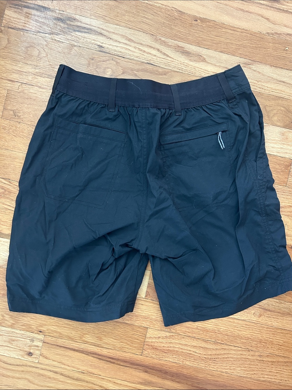 REI Black Women's Hiking Shorts - Picture 3 of 4
